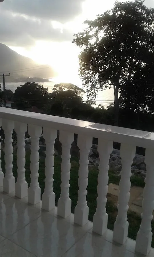 Jbillaselfcatering Beau Vallon  Apartament Beau Vallon (Mahe)