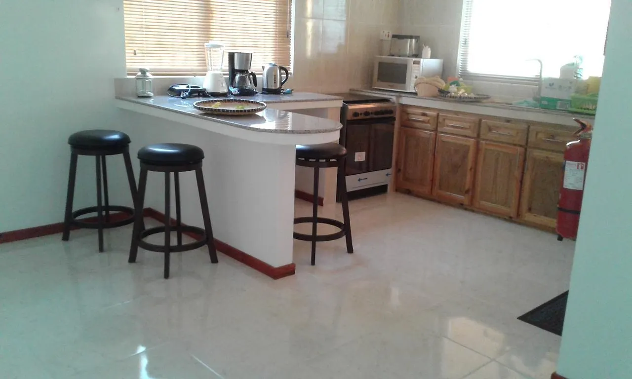 Lägenhet Jbillaselfcatering Beau Vallon